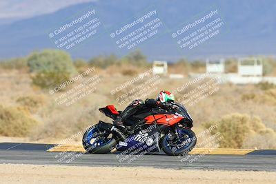 media/Feb-08-2025-CVMA (Sat) [[fcc6d2831a]]/Race 8-Supersport Middleweight/